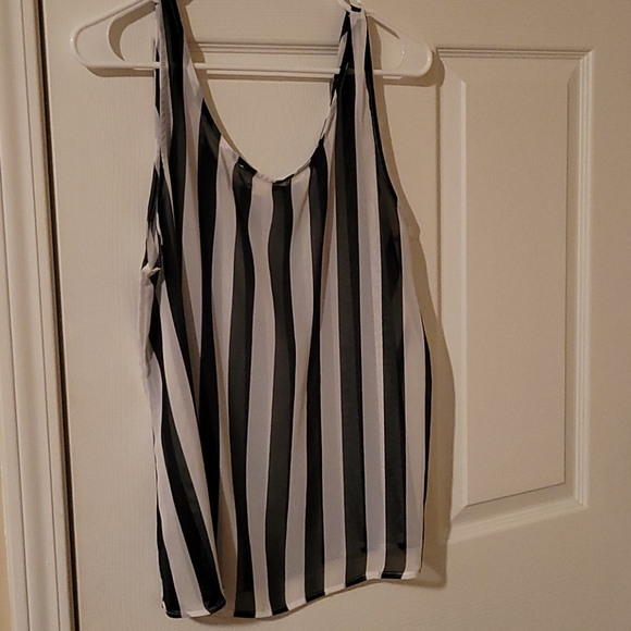 Forever 21 sheer tank top Size L - Picture 2 of 4